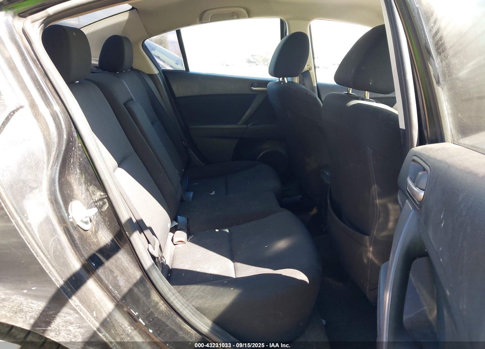 2010 MAZDA 3 VIN: JM1BL1SG3A1337046