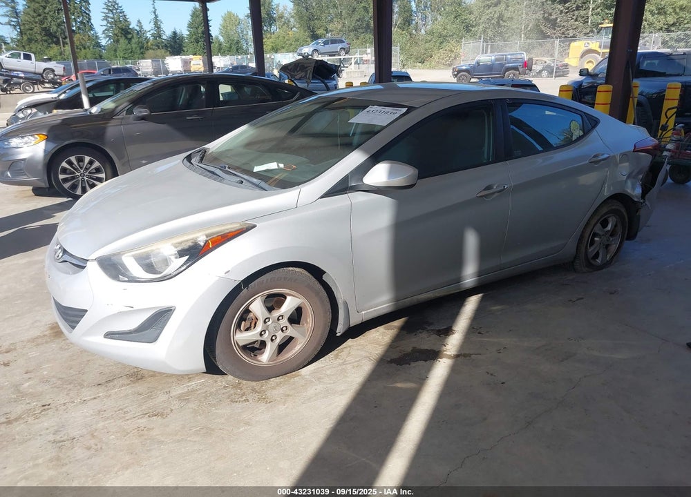 2014 HYUNDAI ELANTRA VIN: KMHDH4AE6EU170032