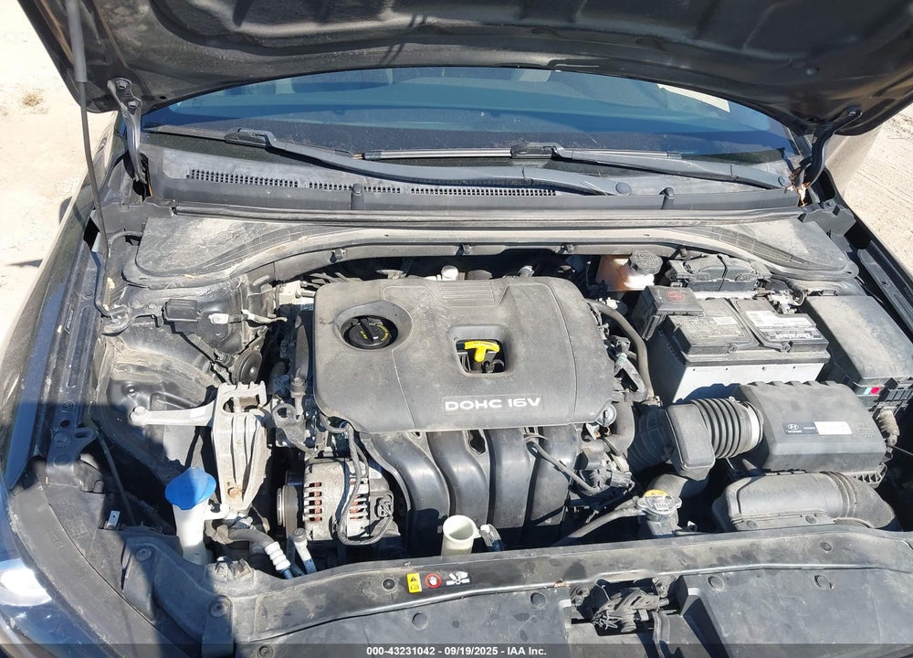 2018 HYUNDAI ELANTRA VIN: 5NPD84LF9JH241576