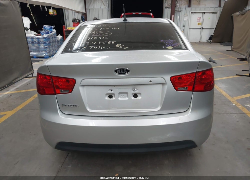 2013 KIA FORTE VIN: KNAFT4A28D5741107