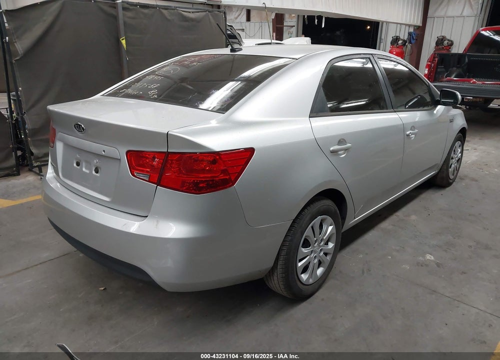 2013 KIA FORTE VIN: KNAFT4A28D5741107
