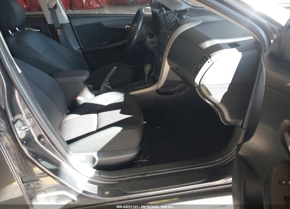 2009 TOYOTA COROLLA S VIN: 1NXBU40EX9Z084782