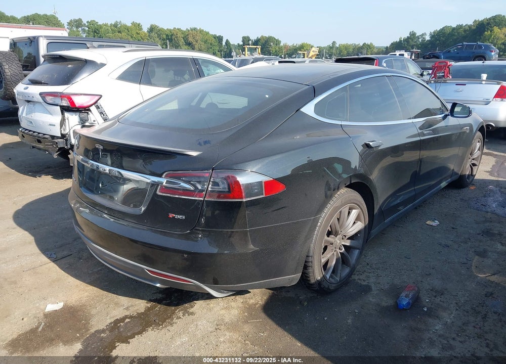 2013 TESLA MODEL S PERFORMANCE VIN: 5YJSA1DP5DFP05578