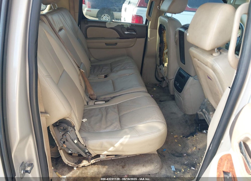 2009 GMC YUKON XL VIN: 1GKFC36039R240523