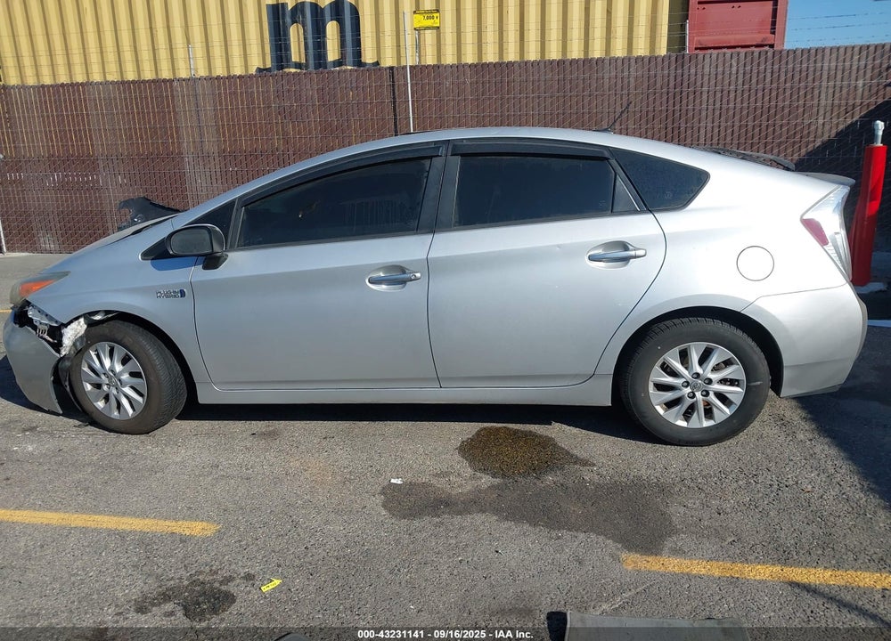 2013 TOYOTA PRIUS PLUG-IN VIN: JTDKN3DP2D3046548