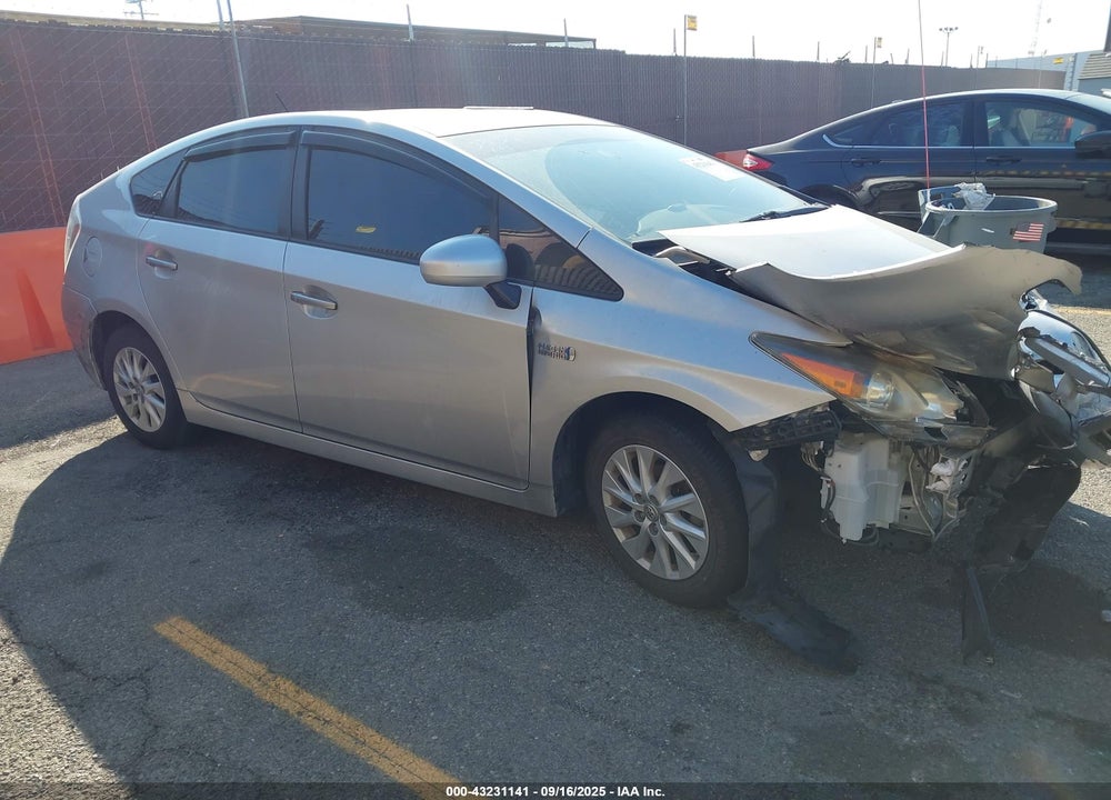 2013 TOYOTA PRIUS PLUG-IN VIN: JTDKN3DP2D3046548