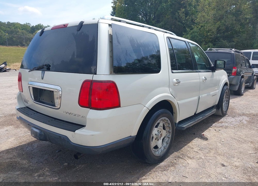 2005 LINCOLN NAVIGATOR VIN: 5LMFU28575LJ16949