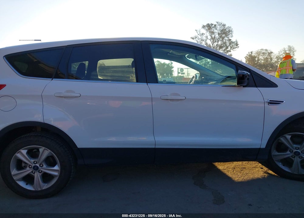 2016 FORD ESCAPE VIN: 1FMCU0G78GUB99334
