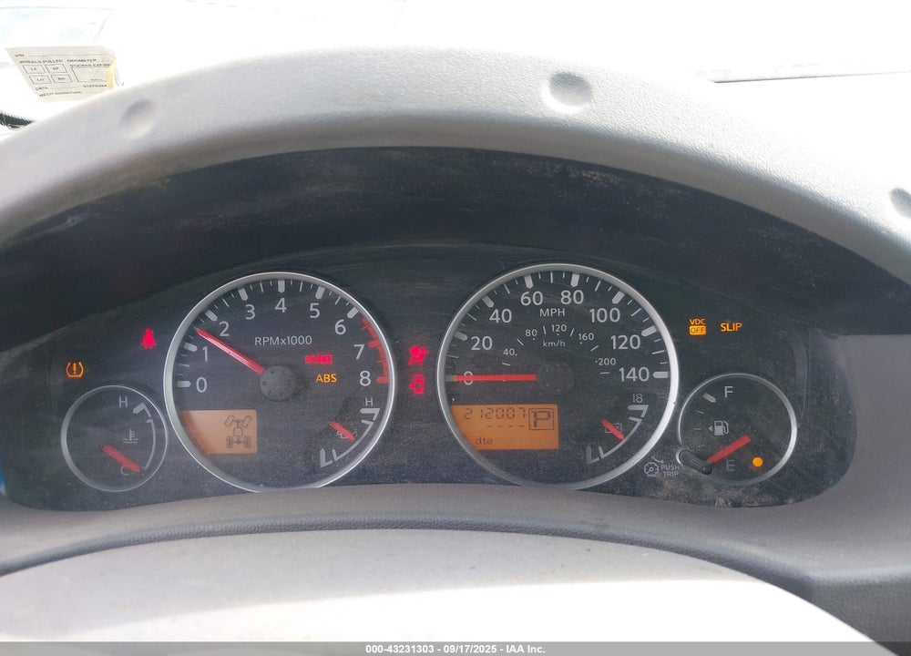 2010 NISSAN FRONTIER LE VIN: 1N6AD0EV5AC444095