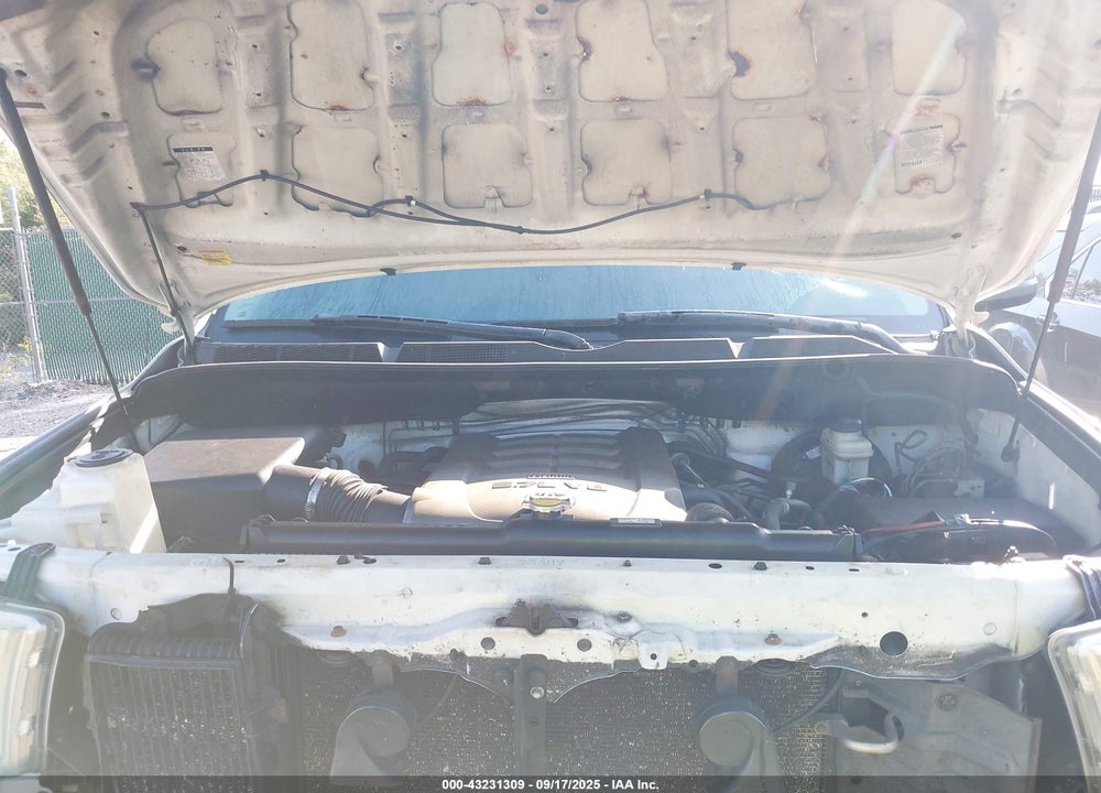 2007 TOYOTA TUNDRA SR5 5.7L V8 VIN: 5TBBV54177S473548