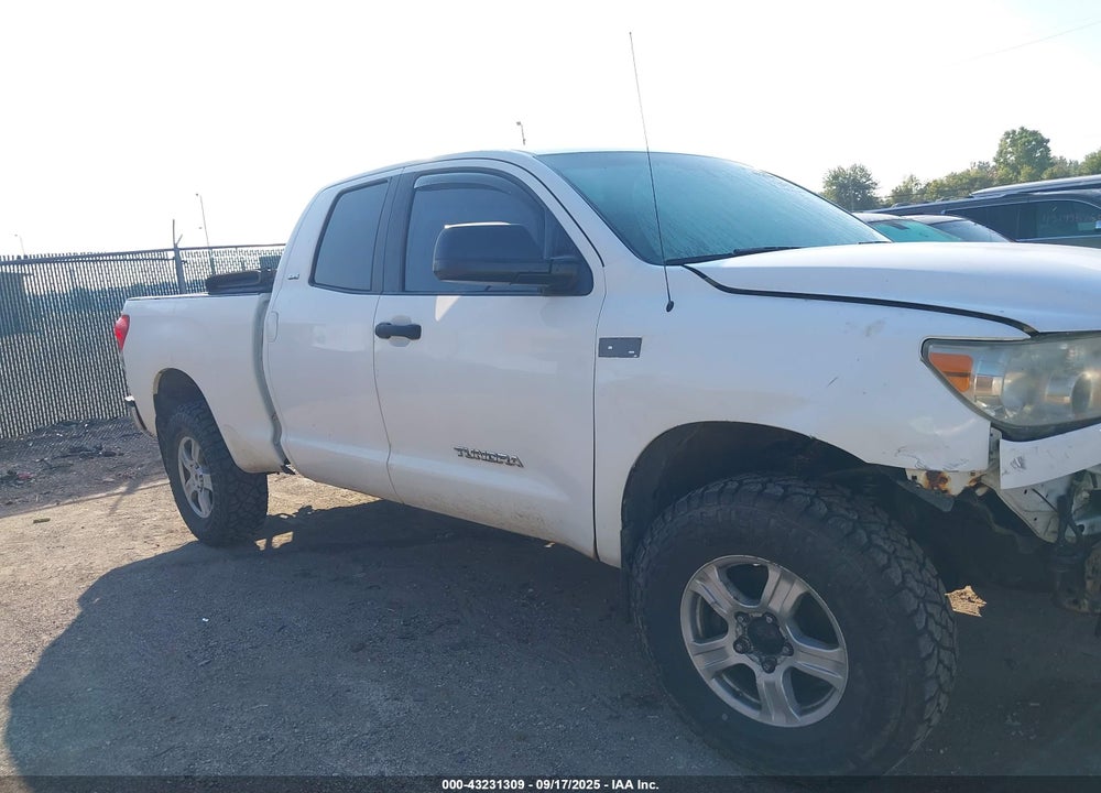 2007 TOYOTA TUNDRA SR5 5.7L V8 VIN: 5TBBV54177S473548