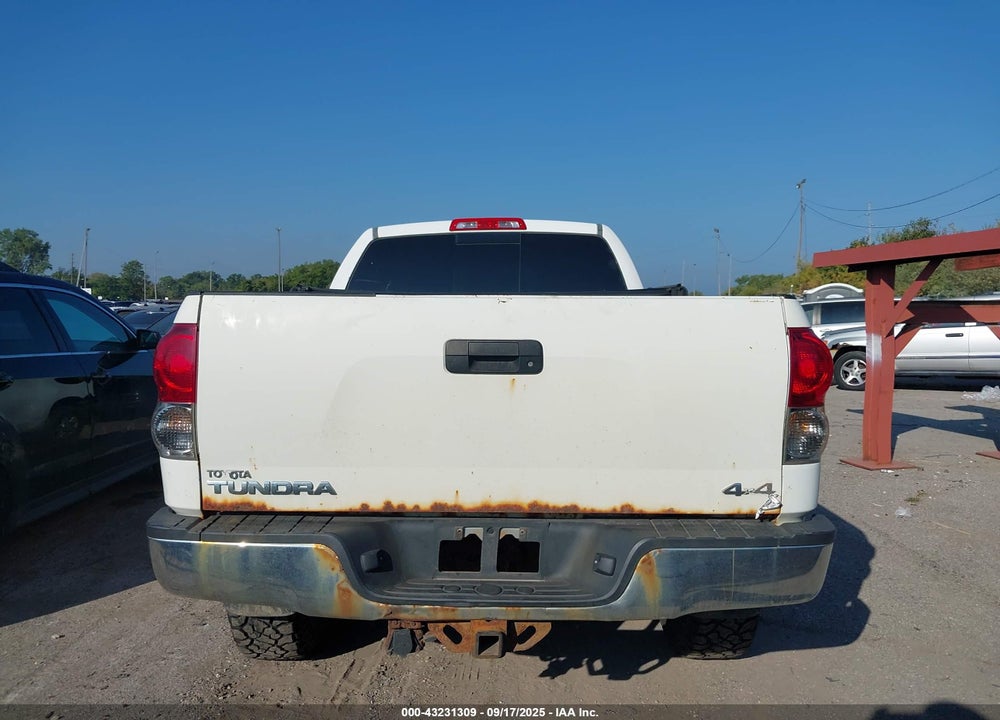 2007 TOYOTA TUNDRA SR5 5.7L V8 VIN: 5TBBV54177S473548