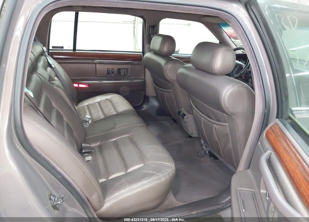 1994 CADILLAC DEVILLE VIN: 1G6KD52B8RU246361