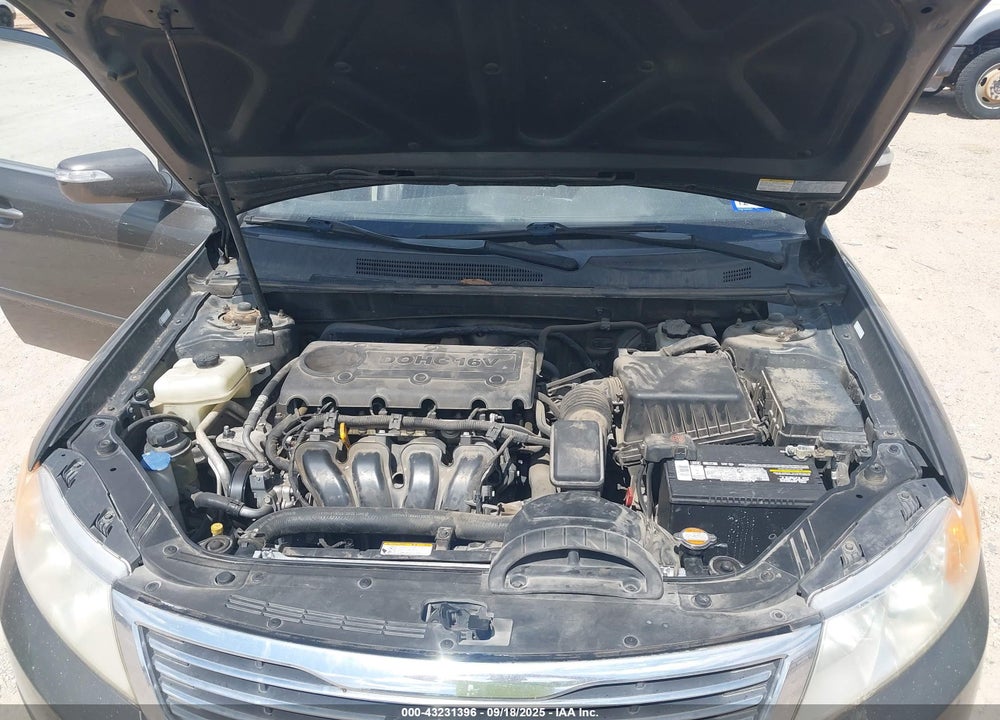 2009 KIA OPTIMA VIN: KNAGE228795319424