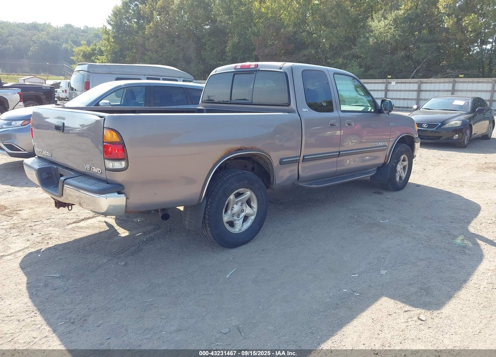 2000 TOYOTA TUNDRA SR5 V8 VIN: 5TBBT4415YS083517