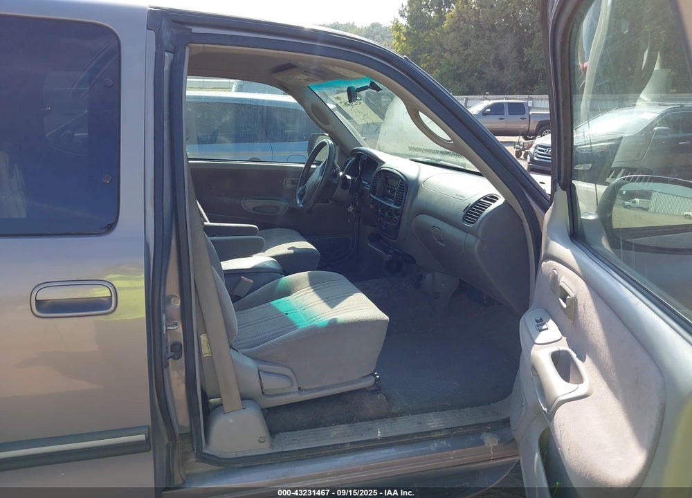 2000 TOYOTA TUNDRA SR5 V8 VIN: 5TBBT4415YS083517