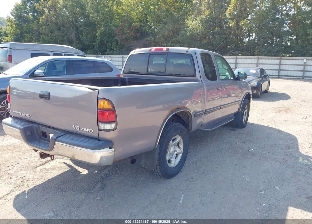 2000 TOYOTA TUNDRA SR5 V8 VIN: 5TBBT4415YS083517