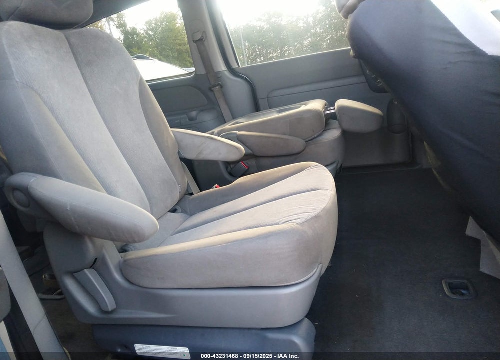 2012 KIA SEDONA VIN: KNDMG4C71C6445524