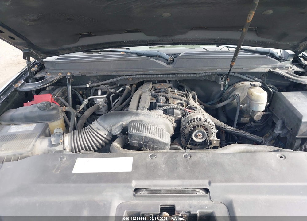 2010 CADILLAC ESCALADE VIN: 1GYUKCEF8AR179731