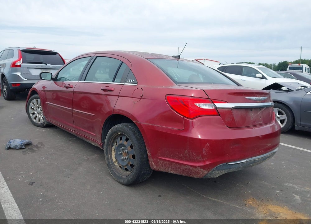 2011 CHRYSLER 200 VIN: 1C3BC4FB7BN558437