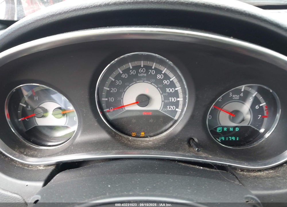 2011 CHRYSLER 200 VIN: 1C3BC4FB7BN558437