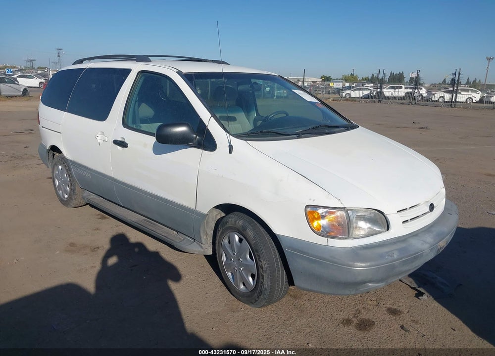 2000 TOYOTA SIENNA LE VIN: 4T3ZF13C4YU318163