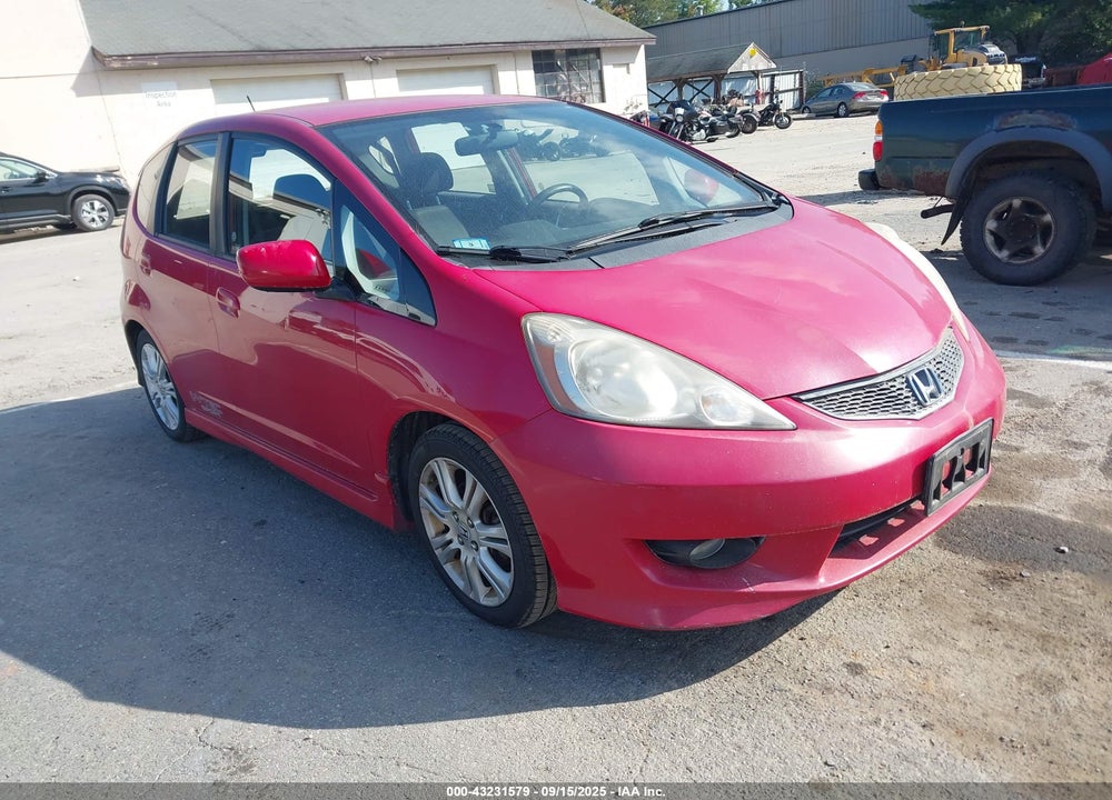 2010 HONDA FIT SPORT VIN: JHMGE8H40AC003243