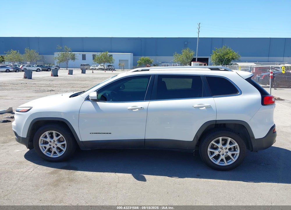 2016 JEEP CHEROKEE VIN: 1C4PJLCBXGW113665