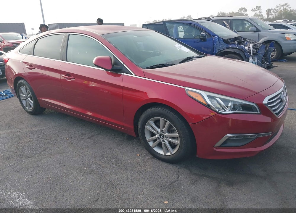 2015 HYUNDAI SONATA SE VIN: 5NPE24AF8FH185467