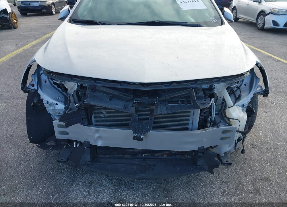 2019 CHEVROLET MALIBU LT VIN: 1G1ZD5ST1KF144407
