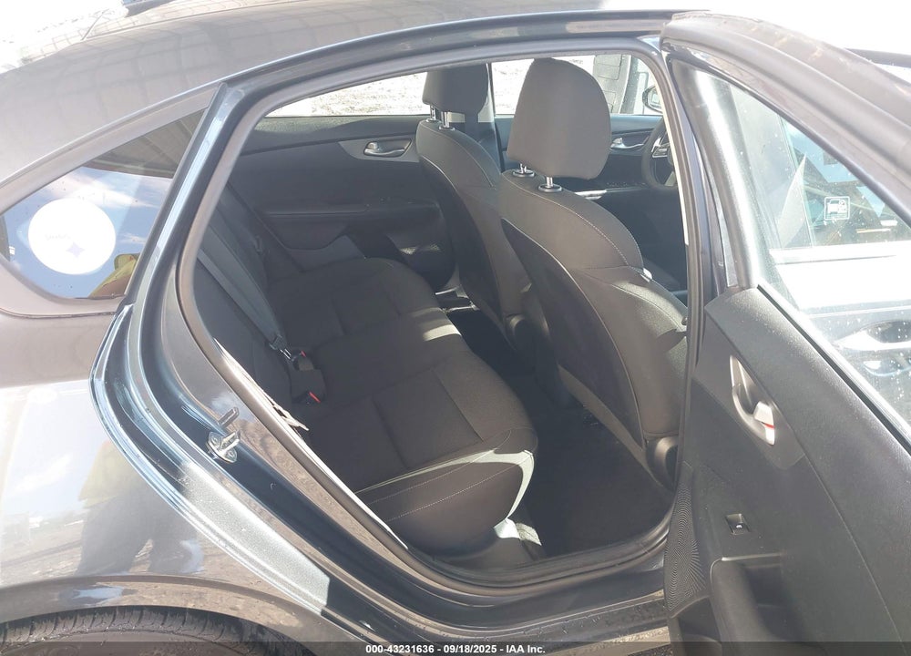 2020 KIA FORTE LXS VIN: 3KPF24AD4LE185775