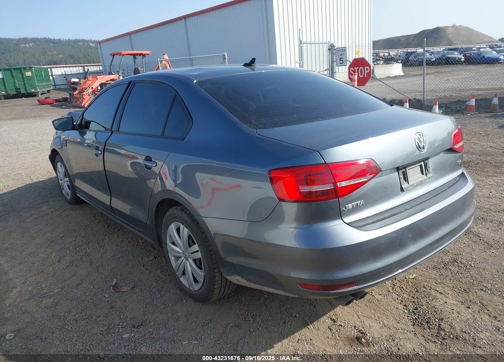 2015 VOLKSWAGEN JETTA VIN: 3VWLA7AJ4FM264853