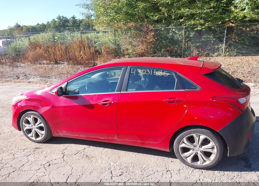 2013 HYUNDAI ELANTRA VIN: KMHD35LE1DU083302
