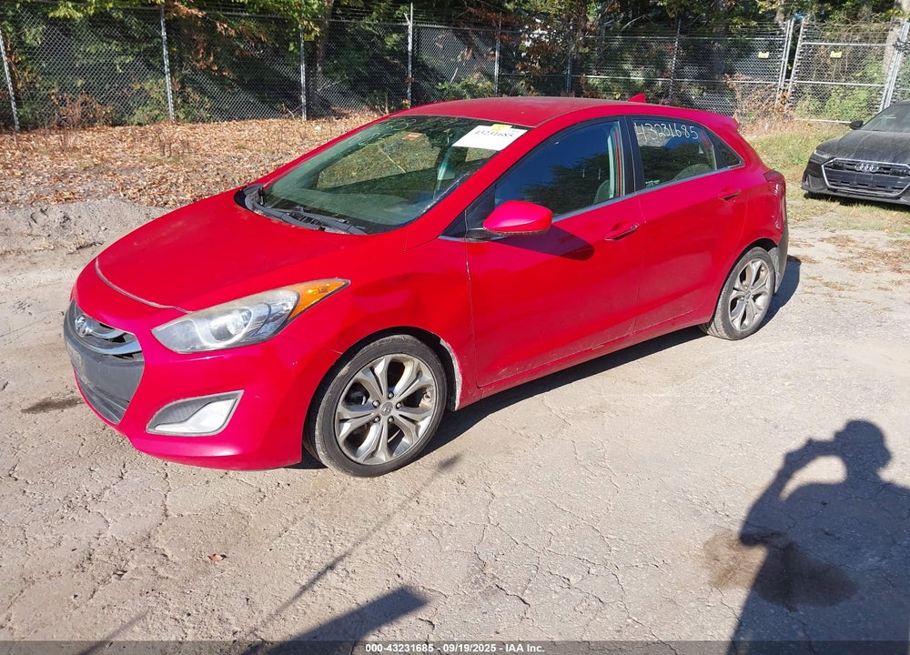 2013 HYUNDAI ELANTRA VIN: KMHD35LE1DU083302