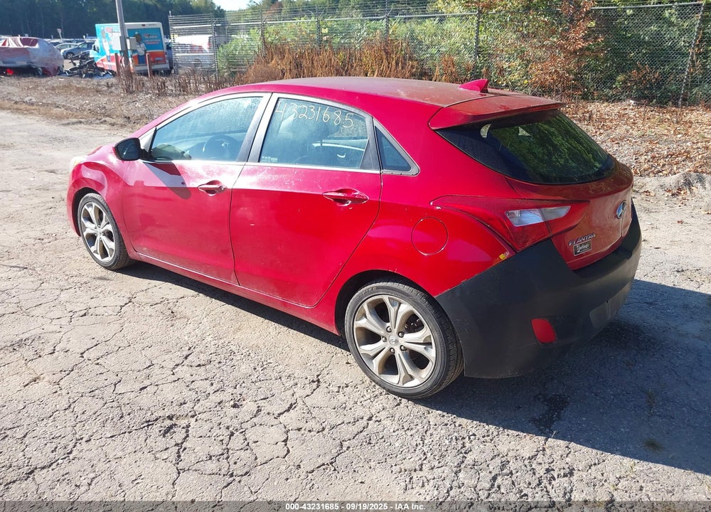 2013 HYUNDAI ELANTRA VIN: KMHD35LE1DU083302