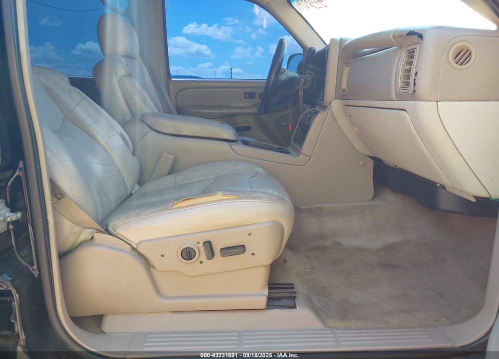 2006 CHEVROLET TAHOE LT VIN: 1GNEC13Z16R126778