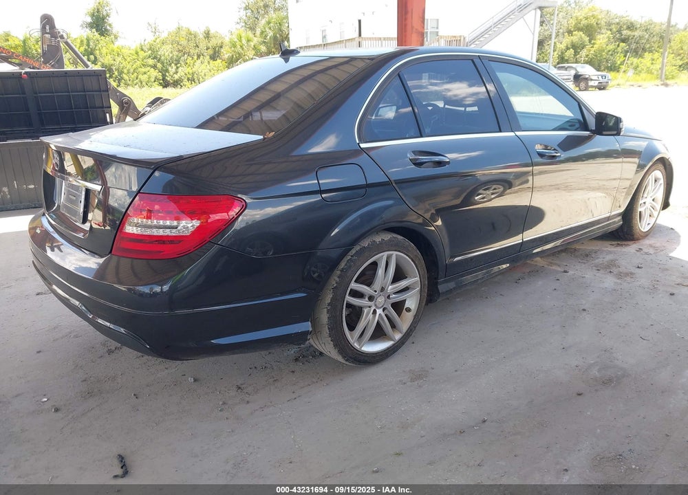 2013 MERCEDES-BENZ C CLASS VIN: WDDGF4HB3DR248499