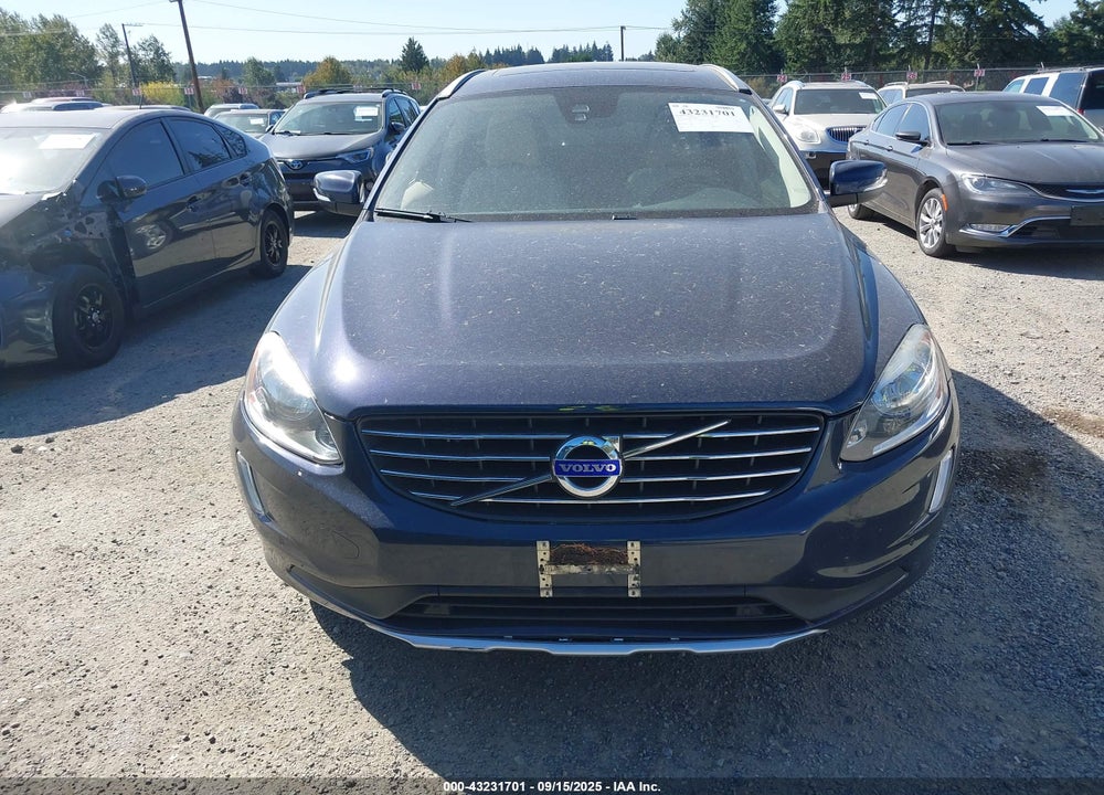 2015 VOLVO XC60 VIN: YV4612RK5F2737096