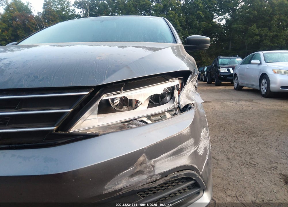 2015 VOLKSWAGEN JETTA VIN: 3VW2K7AJ0FM305603