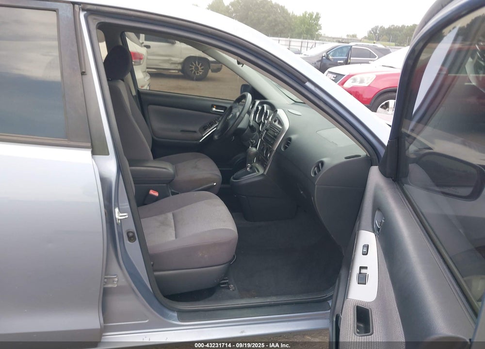 2005 TOYOTA MATRIX/XR VIN: 2T1KR32E85C552691