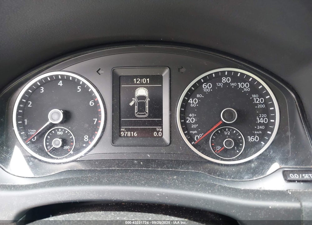 2014 VOLKSWAGEN TIGUAN VIN: WVGBV3AX6EW100482