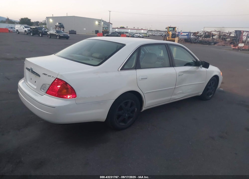2000 TOYOTA AVALON XLS VIN: 4T1BF28B8YU029593