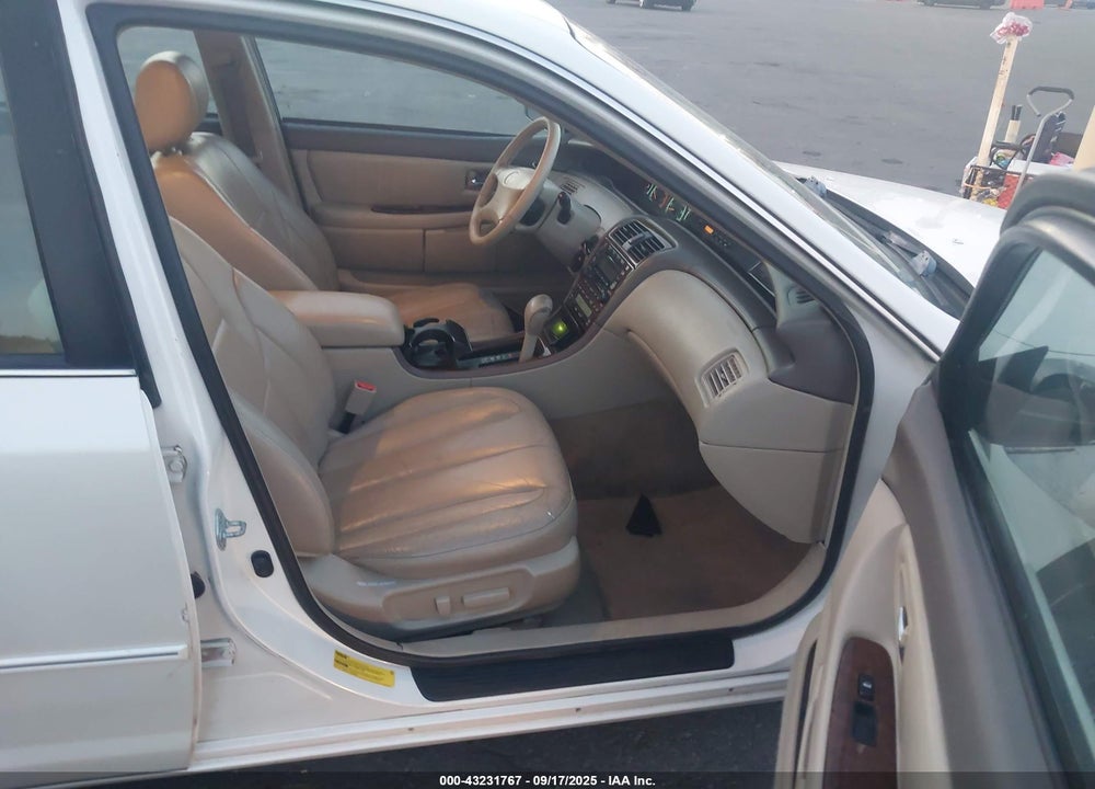 2000 TOYOTA AVALON XLS VIN: 4T1BF28B8YU029593