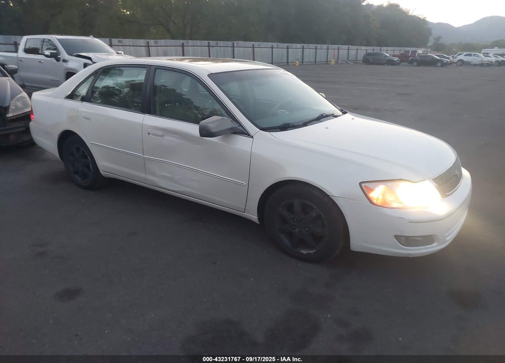 2000 TOYOTA AVALON XLS VIN: 4T1BF28B8YU029593