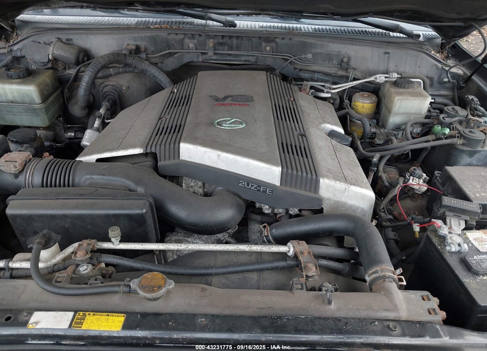 2001 LEXUS LX 470 VIN: JTJHT00W413505275