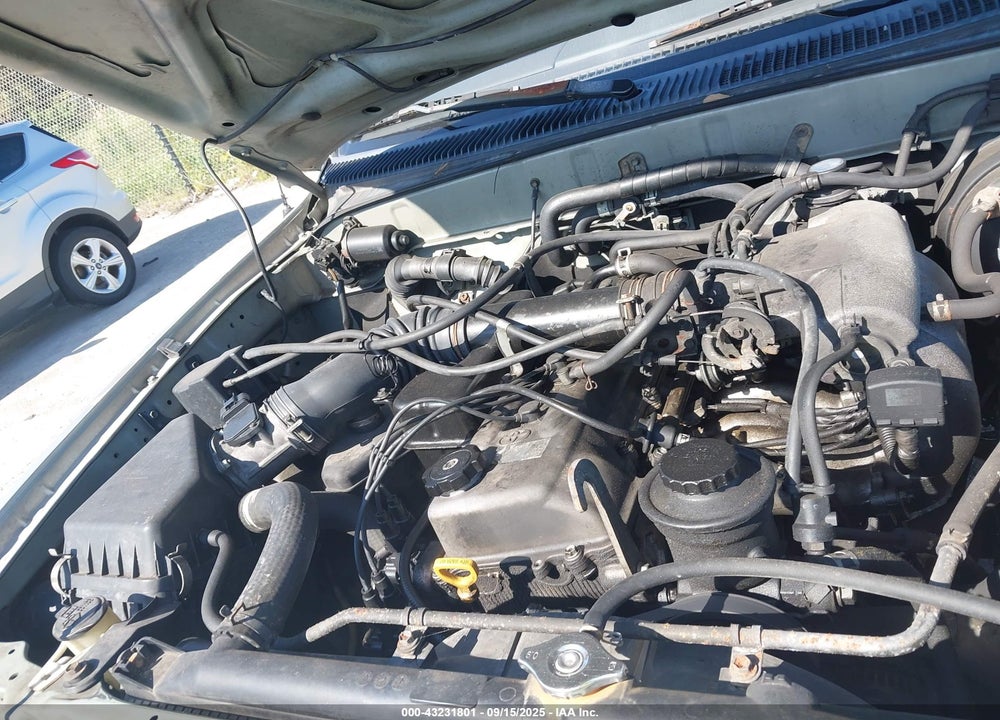 2000 TOYOTA 4RUNNER VIN: JT3GM84R0Y0060192