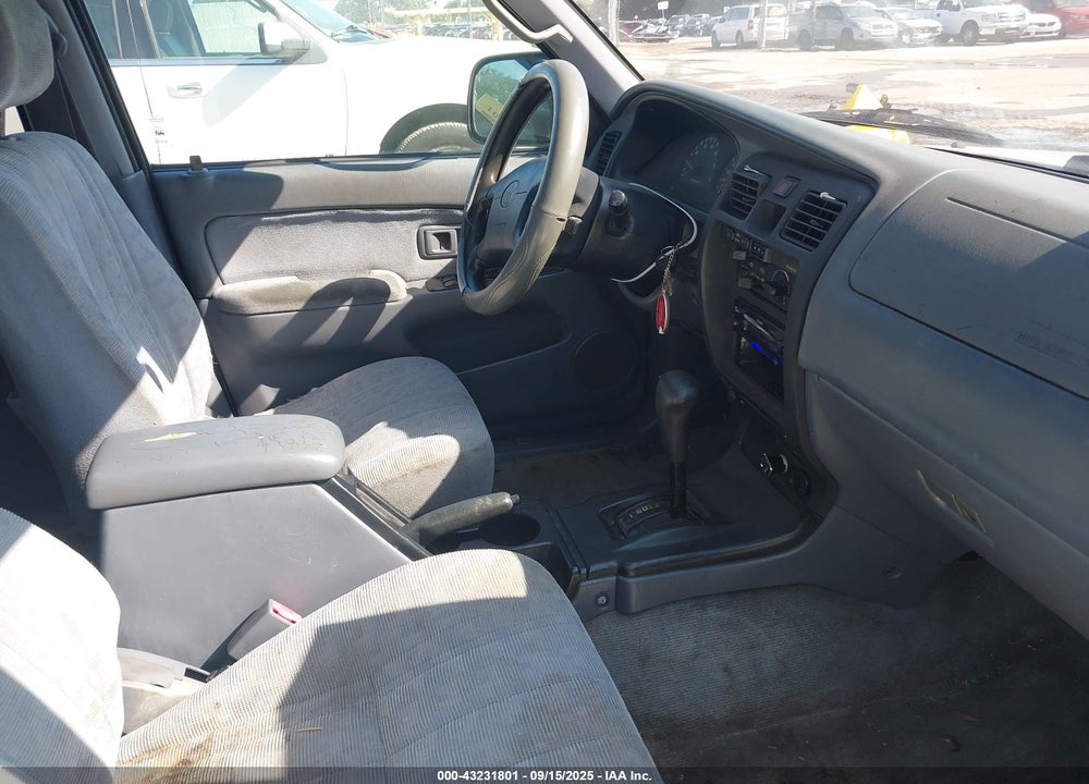 2000 TOYOTA 4RUNNER VIN: JT3GM84R0Y0060192