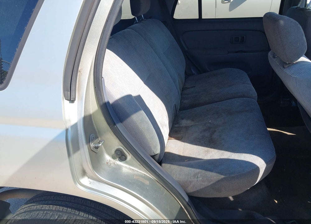 2000 TOYOTA 4RUNNER VIN: JT3GM84R0Y0060192
