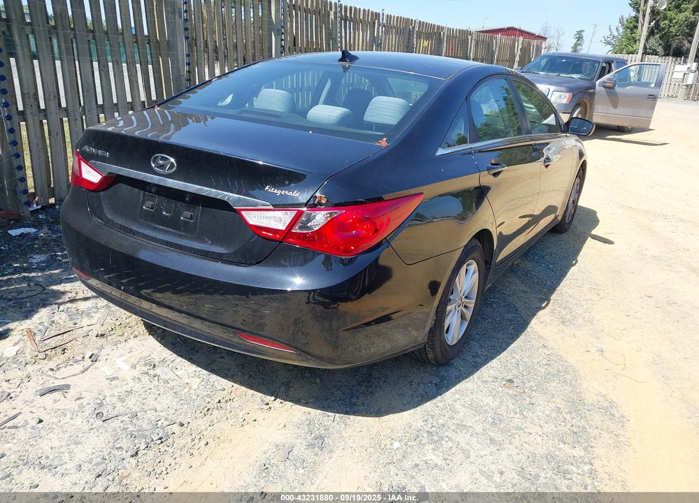 2012 HYUNDAI SONATA VIN: 5NPEB4AC6CH471173