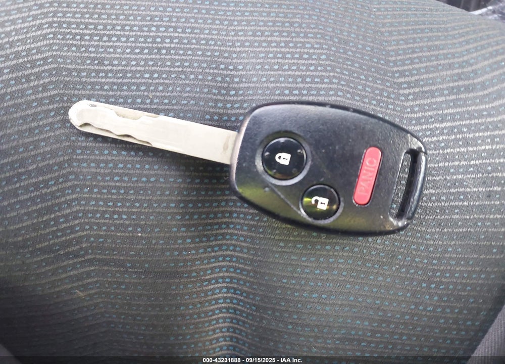 2009 HONDA FIT SPORT VIN: JHMGE884X9S050863